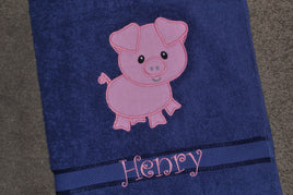 Piggy Appliqued Bath Towel