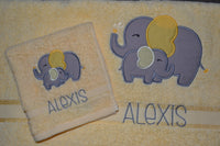 Elephant Mum & Baby Appliqued Bath Towel