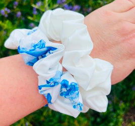 Blue & White Set of 2 Scrunchies